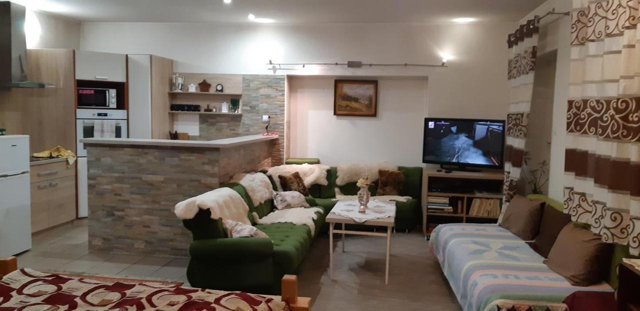 Apartman Yvet Sucany المظهر الخارجي الصورة