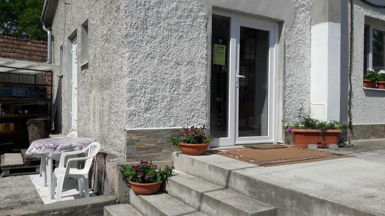 Apartman Yvet Sucany المظهر الخارجي الصورة