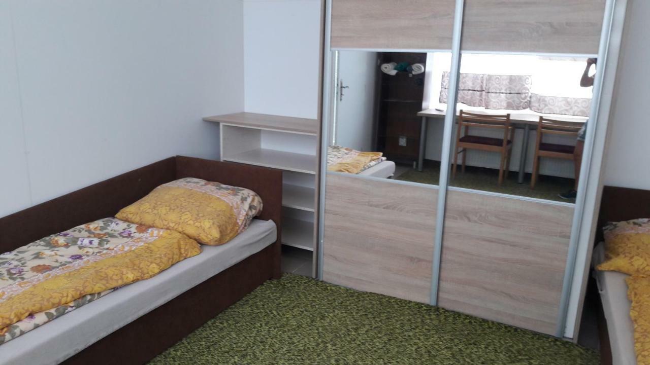 Apartman Yvet Sucany المظهر الخارجي الصورة